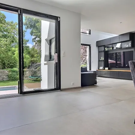 Villa Avec Piscine Proche Paris *